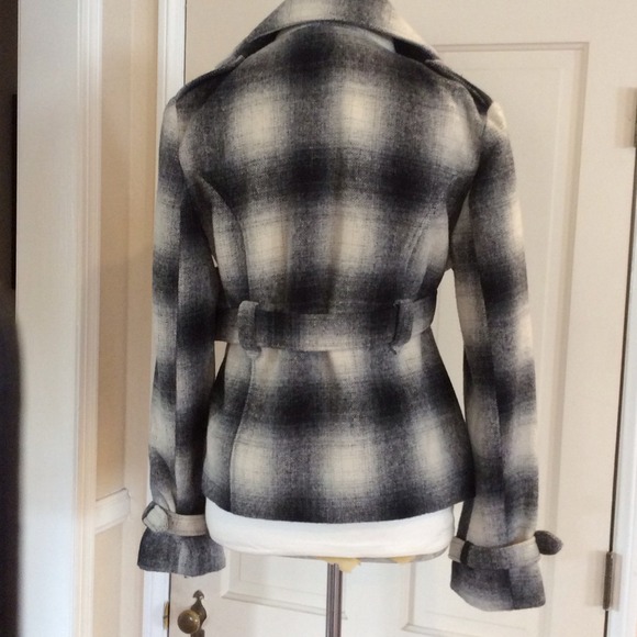 Wool Coat - Picture 2 of 4