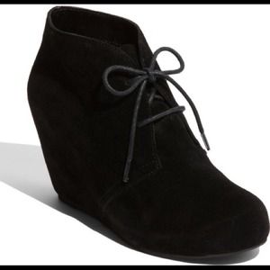 Brand New DV by Dulce Vita Pascal Wedge Bootie