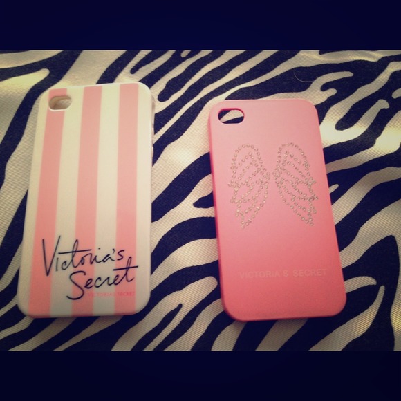 *****SOLD****4 ---iPhone 4S / 4 cases