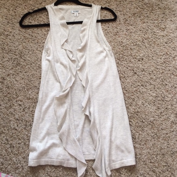 ❌⭕️❌ SOLD Old navy cardigan & top bundle