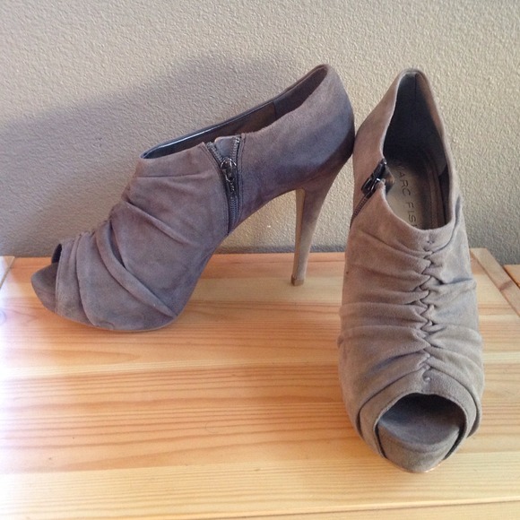 Marc Fisher "Clearly" gray Booties
