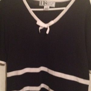 Black and white sweater pullover