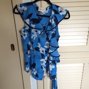 Sleeveless silk floral wrap top