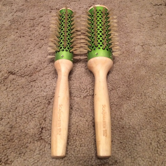 Bamboo round brushes 💇💆💅❌No Trades❌ No Paypal⛔️ - Picture 1 of 3