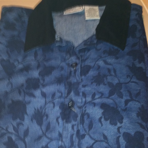 💙 Denim Long sleeve Blouse💙 - Picture 1 of 4