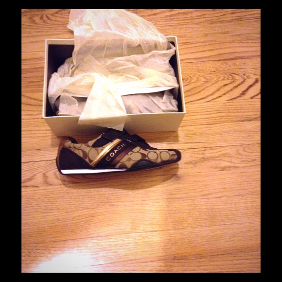 COACH SHOES BRAND NEW