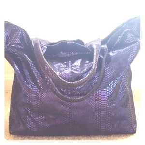 🚫BUNDLED🚫 Metallic Nylon Snakeskin Tote