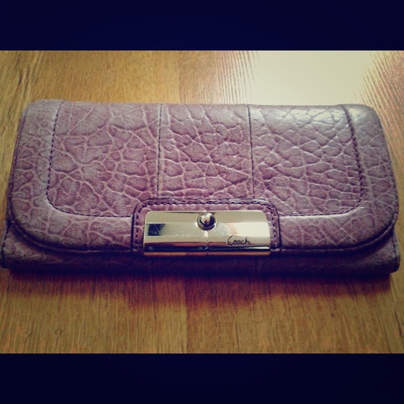 AUTHENTIC Coach Wallet