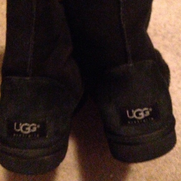 UGG BOOTS