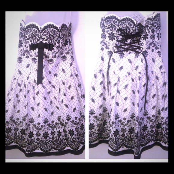 Betsey Johnson Strapless Evening Dress