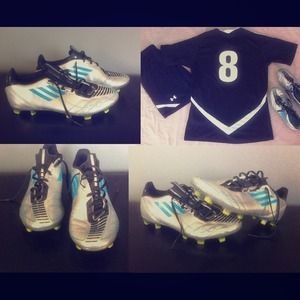 ⚽️ADIDAS SOCCER CLEATS⚽️