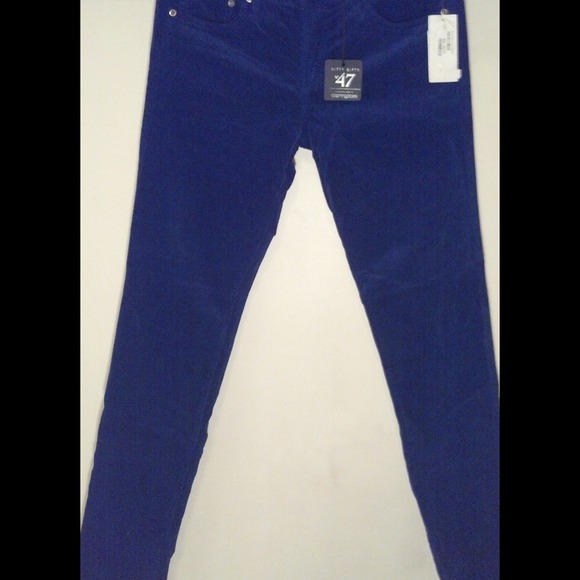 Closet sale! 10-20%off bundles, designer skinny's! - Picture 4 of 4