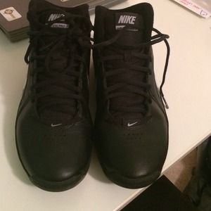 Nike Air Visi Pro 3 Shoes!