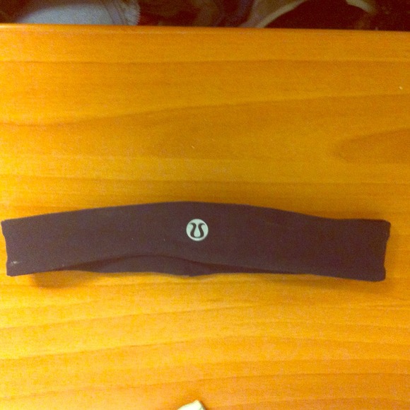 REDUCED Lululemon head band