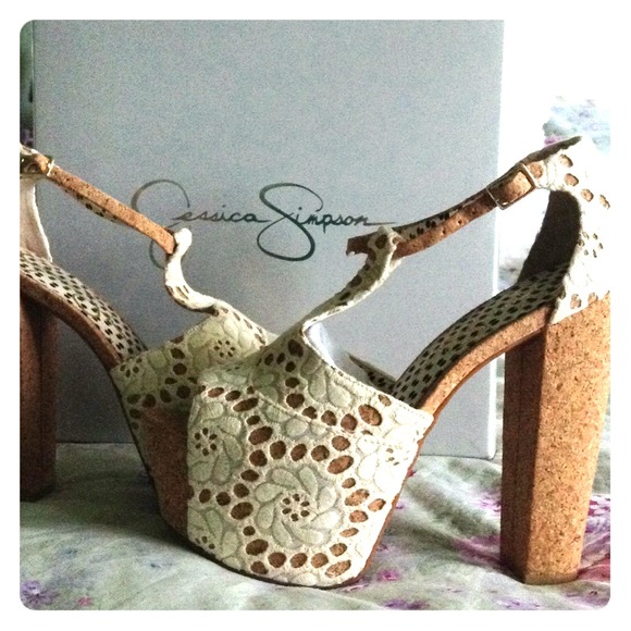 Jessica Simpson Dany Platform Heel