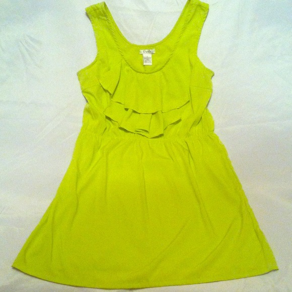 🚫BUNDLED 4 @adilicon🚫Lime green dress