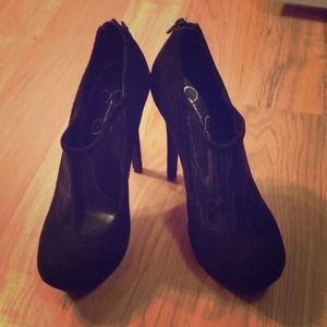 Jessica Simpson 4 1/2 inch pumps/heels