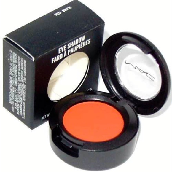 Brand New MAC Cosmetics Eye Shadow Pot!!