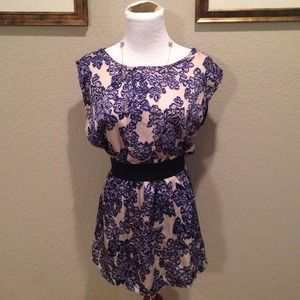 ***Sold*** Forever21 Floral Top