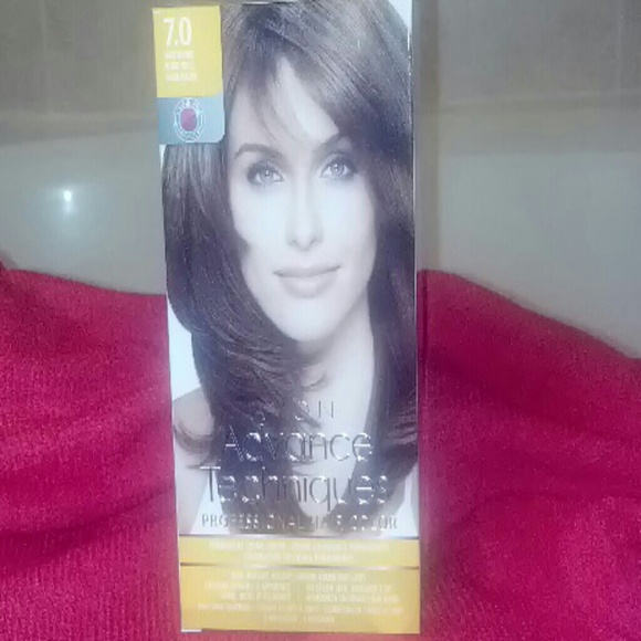 Brighten up your hair with a little Blonde Color