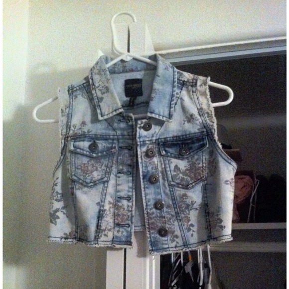 Denim vest - Picture 1 of 1