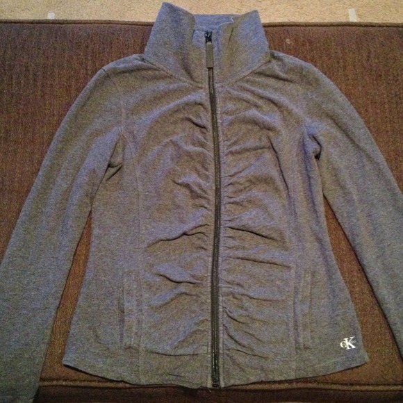 Sold in bundle! - Picture 2 of 4