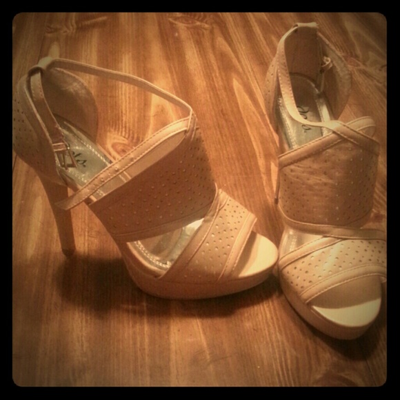 Tan Heels