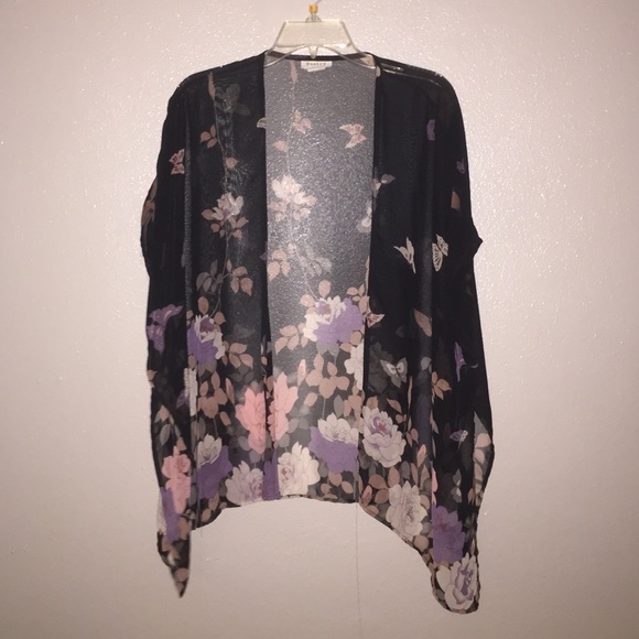 pretty floral kimono