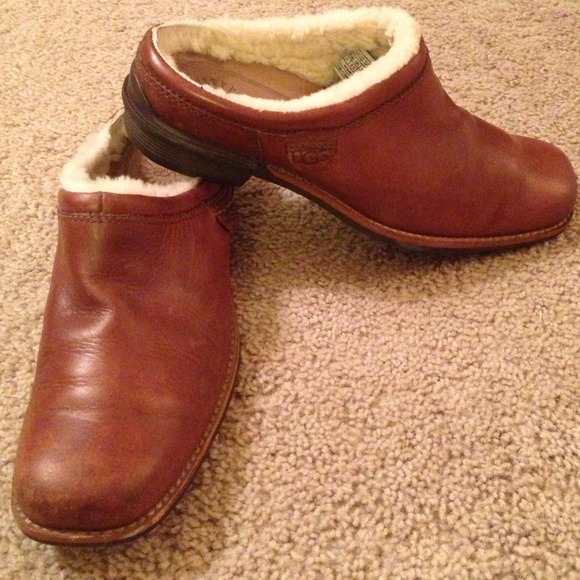 "HOLD" @Wade1953 - UGG Australia Shoreham Mules