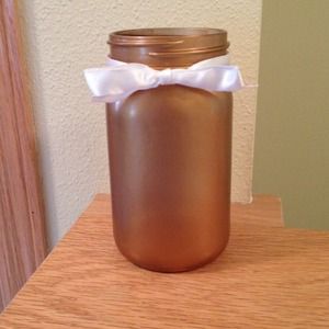 Decorative storage jar