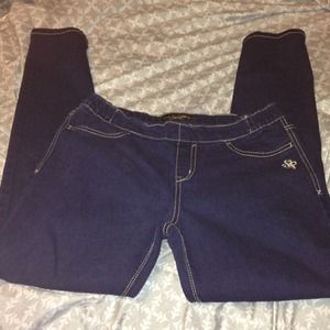 South Pole jeans size L 🎈🎈🎈On hold!!!🎈🎈🎈