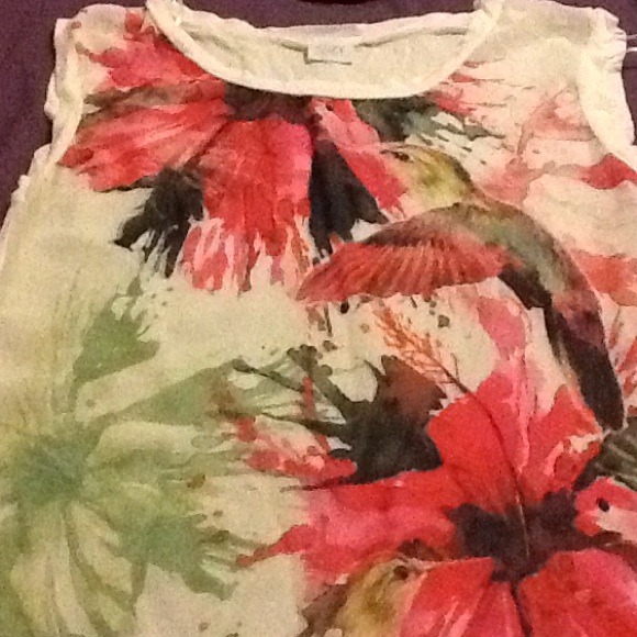 BUNDLE DEAL!!!!! 2 beautiful tops H&M & Suzy Shier