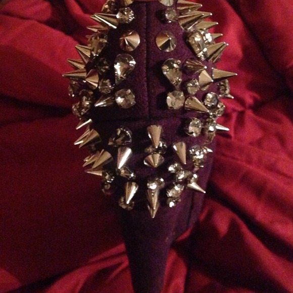 Shoes bedazzled out