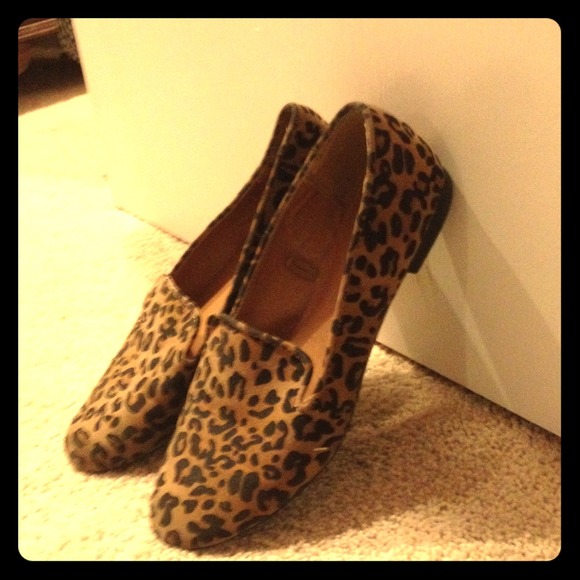 Cheetah print flats