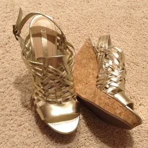Super cute must have gold wedges!
