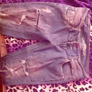 Almost famous capris 💋