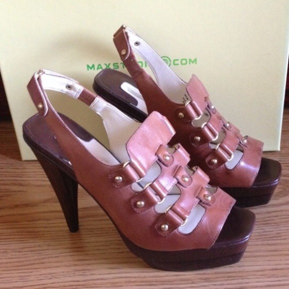 Max Studio Rsptor heels. - Picture 4 of 4
