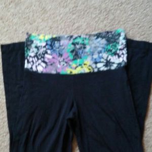 Floral print yoga pants