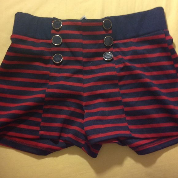 Vintage high wasted shorts