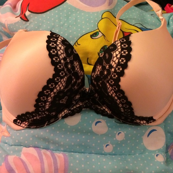 ✨🎀VS bombshell bra🎀✨