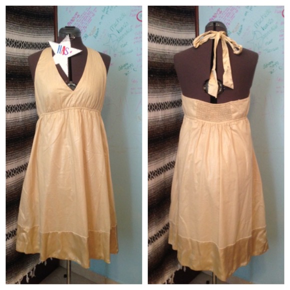 GOLDEN PARTY DRESS - DONNA MORGAN