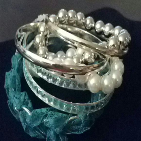Bracelets - Picture 3 of 3
