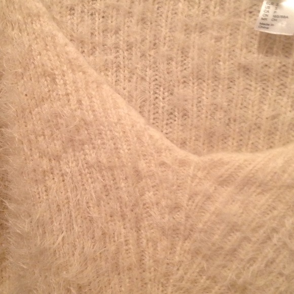 Sweater - Picture 2 of 4