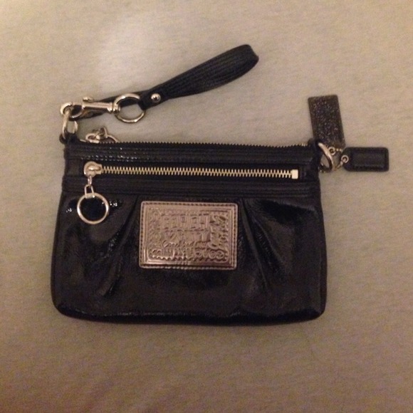 Coach poppy wristlet/purse