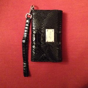 💘Michael Kors wristlet for Iphone 5💘