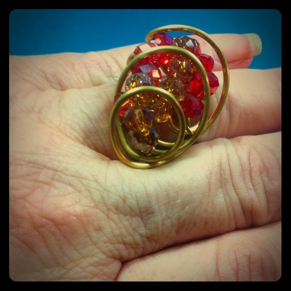 😎599 gold filled wire and Swarovski crystal ring