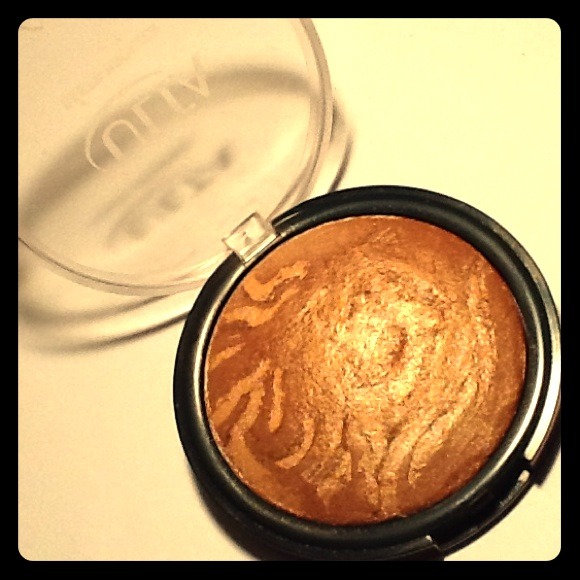 Other - 🏁🏁🏁Radiance Baked Bronzer  by ulta