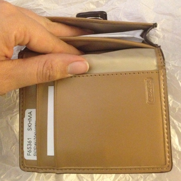 SOLD Coach Brown Signature C Wallet/Card Case - Picture 4 of 4