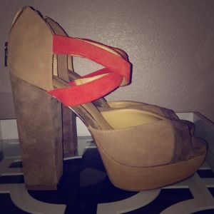 Muli color block heel