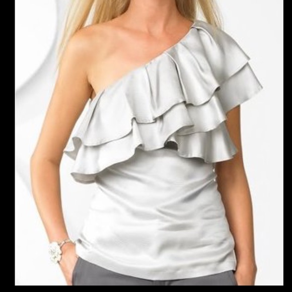 Banana Republic silk top ruffles